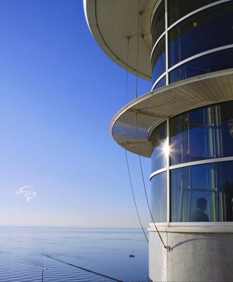 Marine Villa Hotel & Suites - Close To Beach, Train Station & Southend Airport Екстериор снимка